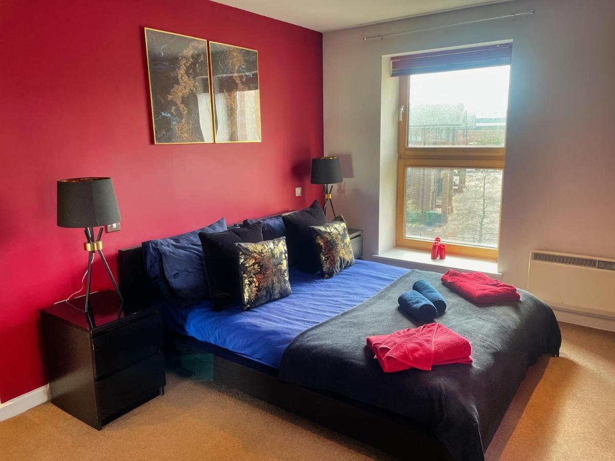 Historic Clock Tower With Rooftop Terrace And Free Secure Parking Apartment *